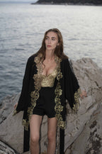 noir-opulence|short